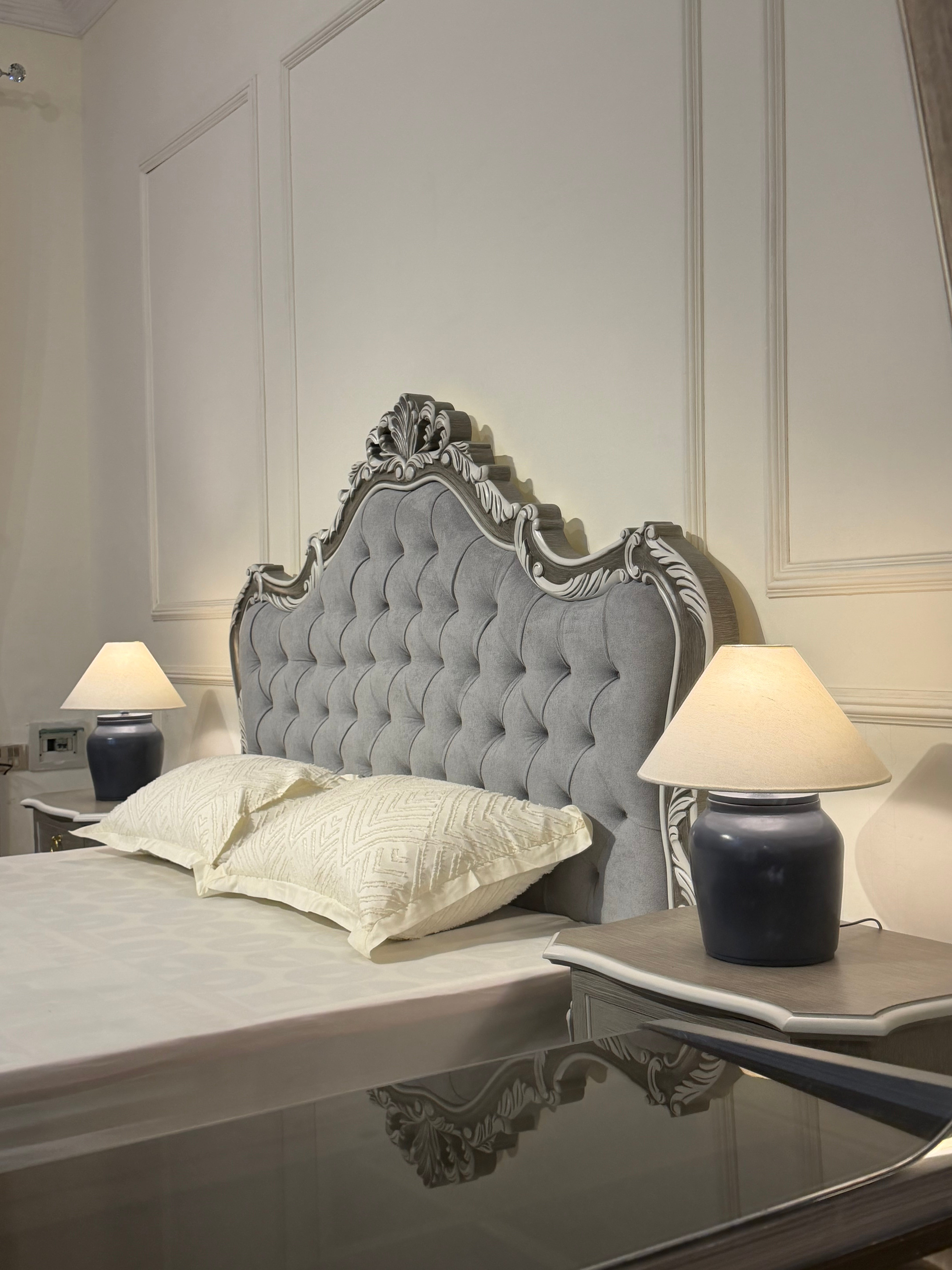 LUXE BED