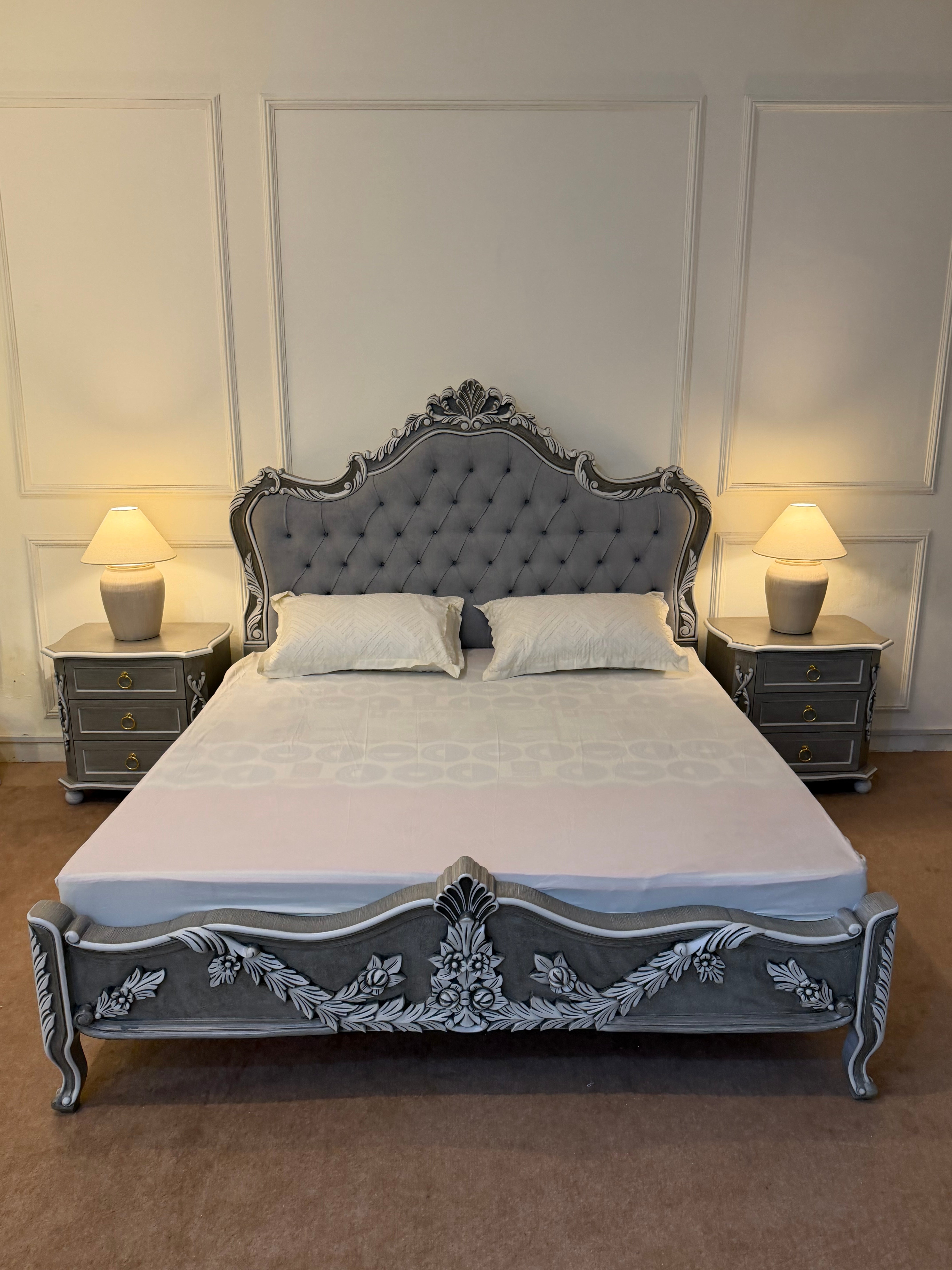 LUXE BED
