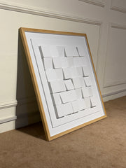 LUXORA Grid